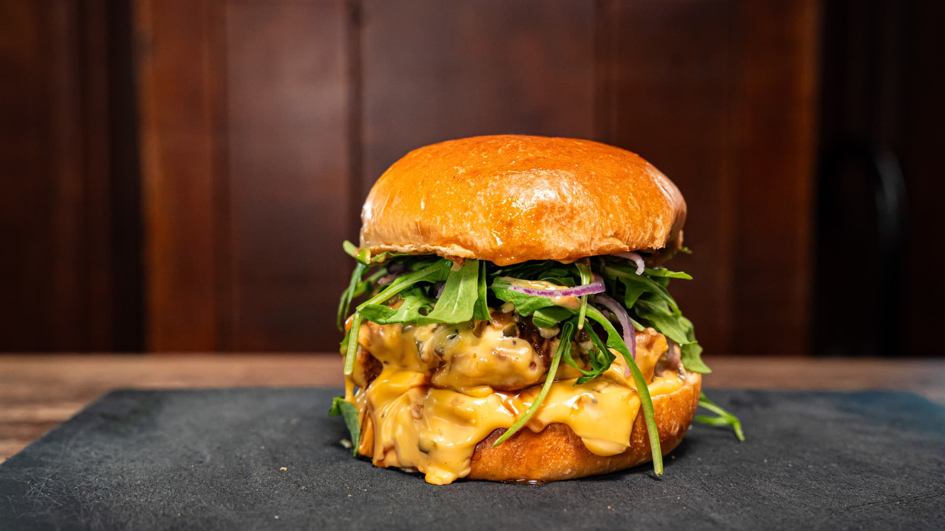 bowler burger cuit au four à braise